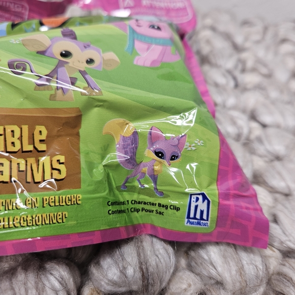 Animal Jam Blind Bag Lot of 5 Plush Clip Collectible Charms Secret Game Code - Picture 2 of 5